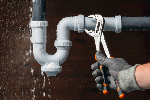 Professional Emergency Plumber technician working in New Richmond, WI